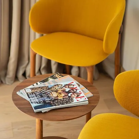 Ola Luxury Apartment *