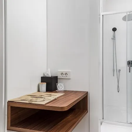Ola Luxury Apartment *