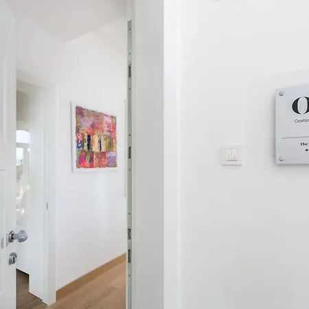 Апартаменти Ola Luxury